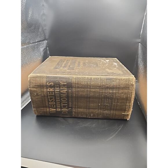 Webster's Universities Unabridged Dictionary Copyright 1940 World Publishing Co. - Picture 3 of 7